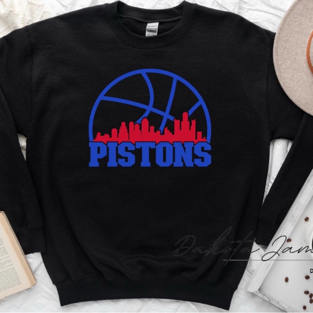 NEW Unisex Pistons Gildan Crewneck